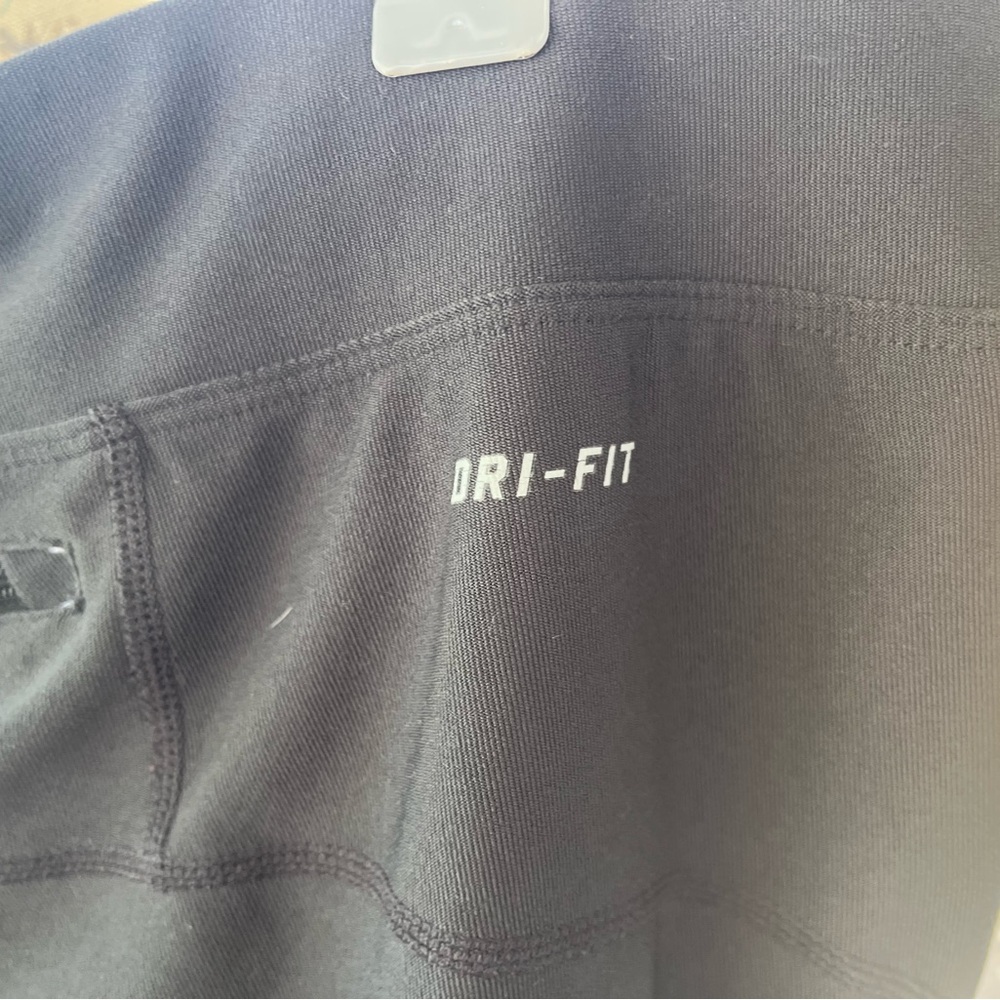 Nike Dri-Fit Running Pants Dark Gray Red XL, zipper hem, back zipper pocket - Picture 5 of 6